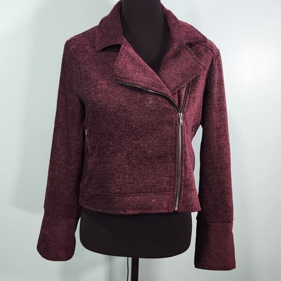 cupcakes & cashmere Jackets & Blazers - Cupcakes and Cashmere Asymmetrical Tweed Blazer Burgundy/Maroon Size Large
Lot L